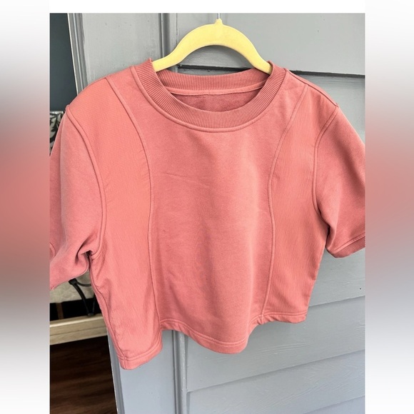 Lululemon Cropped Tee No size tag,size 6 or medium - Picture 1 of 6